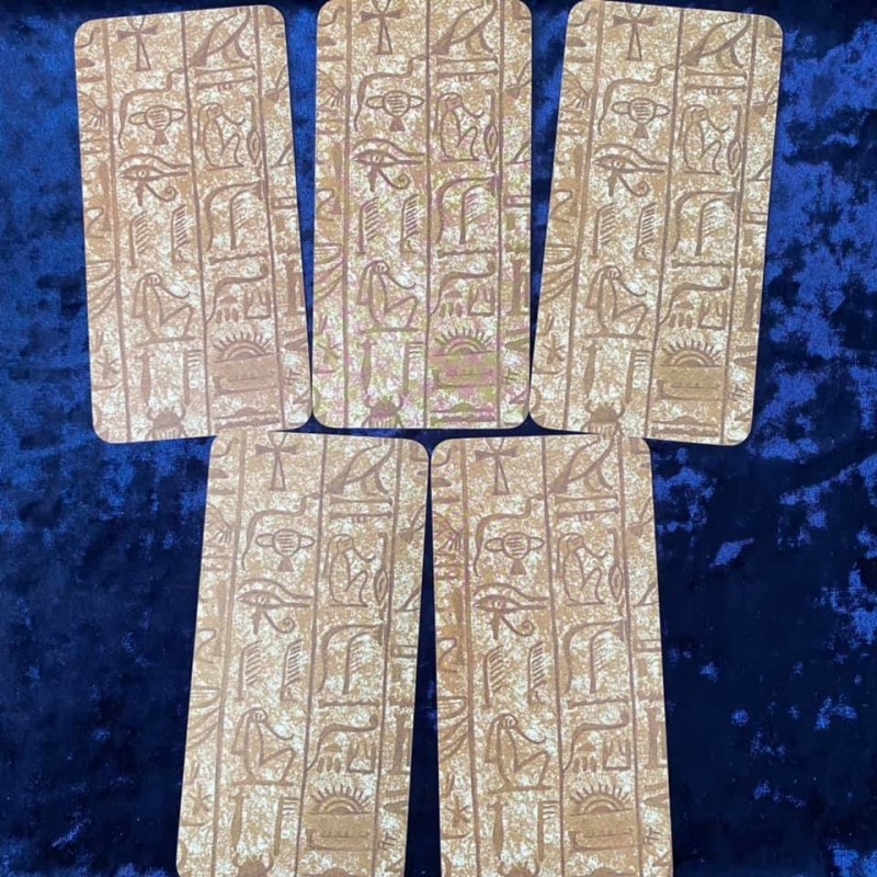 LE TAROT DES EGYPTIENS LAURA TUAN