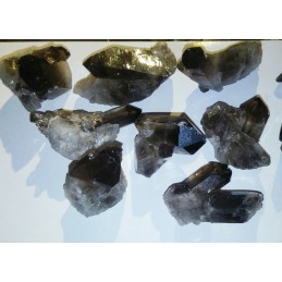 DRUZE QUARTZ FUME NATUREL ENTRE 3 ET 5 CM