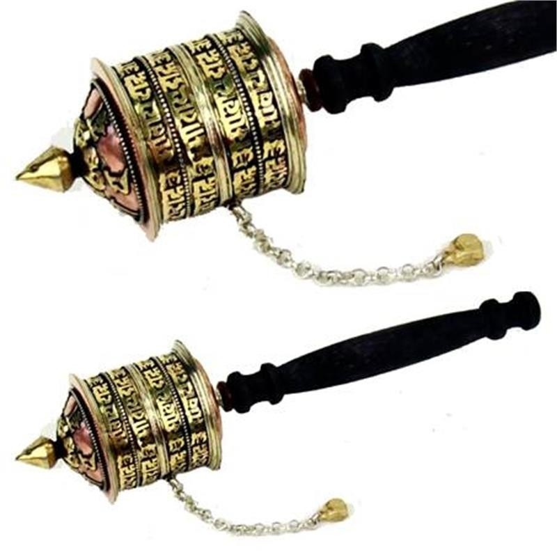 Moulin à prière tibétain Om Mani Padme Hum 24 cm. Moulin à prière tibétain Om Mani Padme Hum 24 cm.